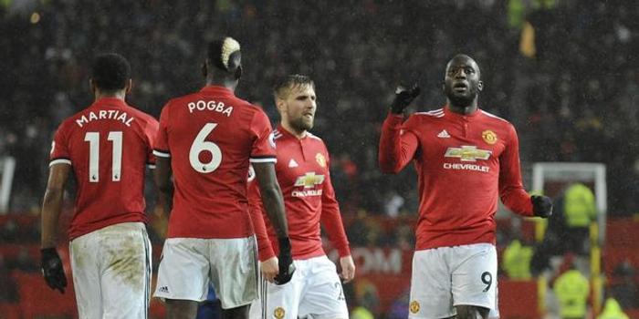  曼城德比战平积分差距缩小  