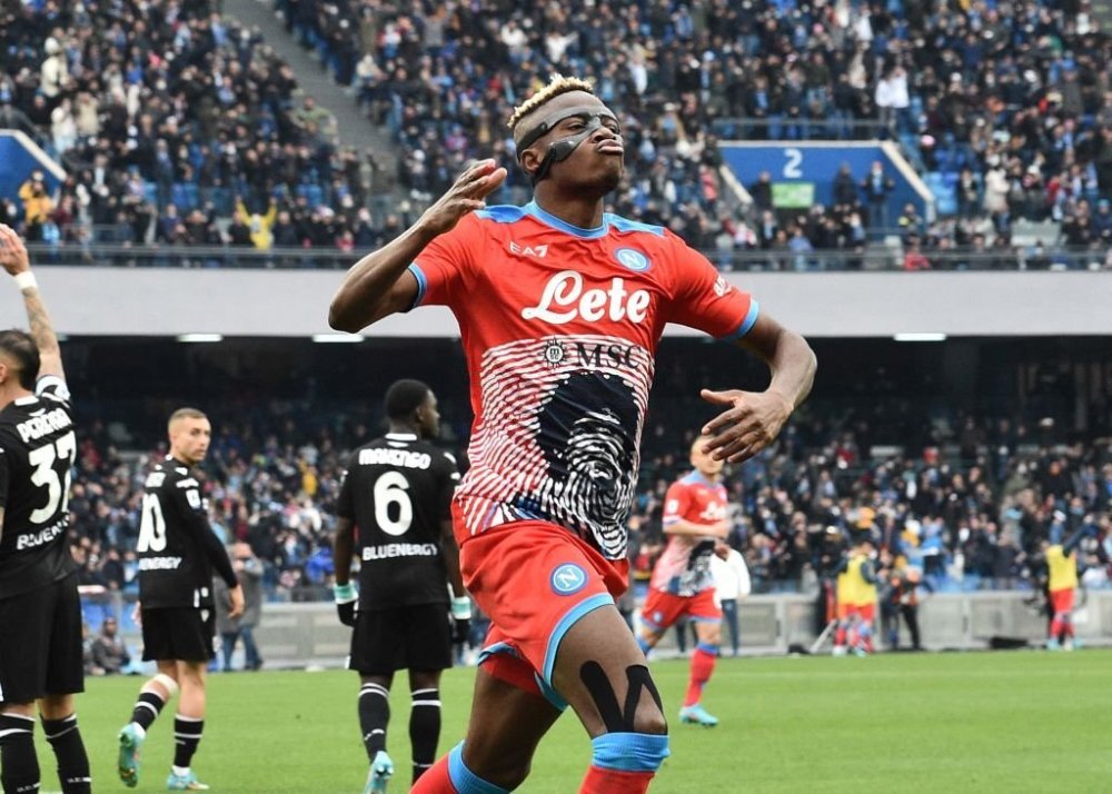  那不勒斯前锋戴帽登顶射手榜首  