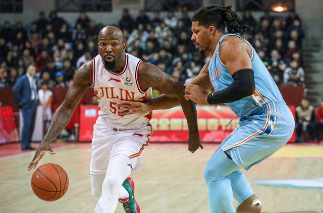  美因茨主场遭遇滑铁卢，防守漏洞遭对手痛击