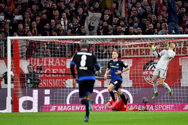  德甲第廿轮激战正酣，拜仁主场力克劲敌登顶榜首